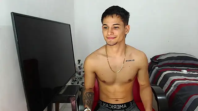 Alex_mojica live sex cam
