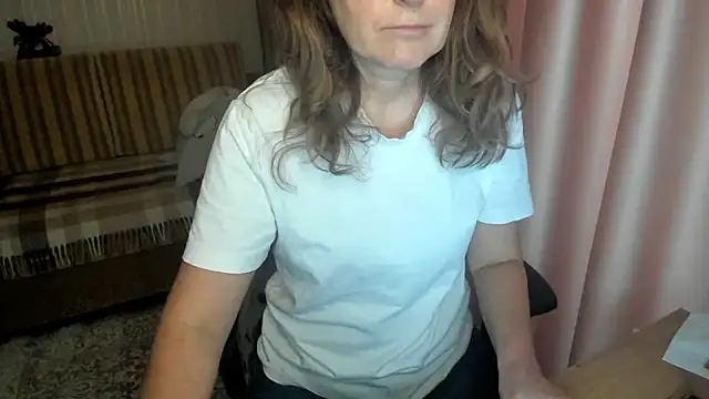 lauraoven's cam snapshot