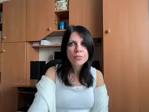 InjaAtHome live sex cam