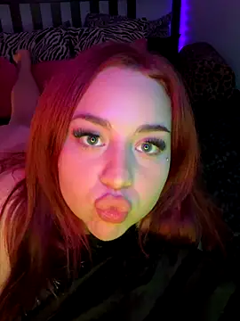 Tiffytooopretty live sex cam