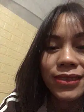 Sarahkiu live sex cam