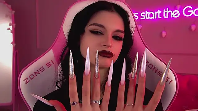 BeverlyMost's cam snapshot