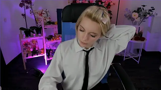 AuroraWrenfield's cam snapshot