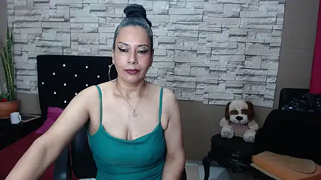 MarianaNight02's cam snapshot