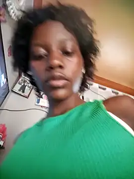 Petite_li live sex cam