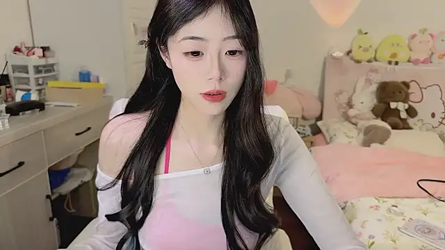 Onecutelittle's cam snapshot