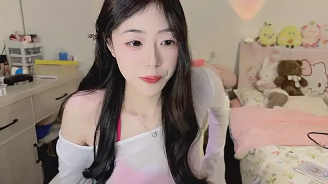 Onecutelittle's cam snapshot