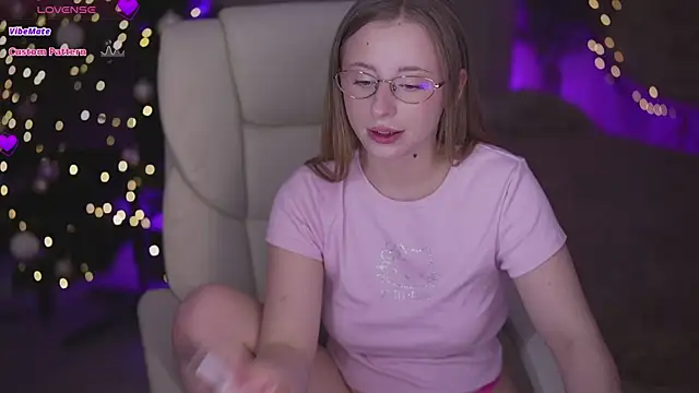 SilverrMoon live sex cam