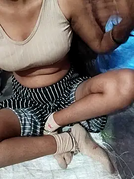 farana_bhat's cam snapshot