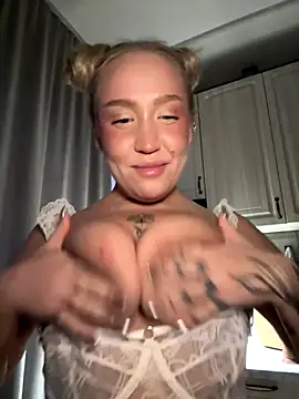 RollDolls's cam snapshot