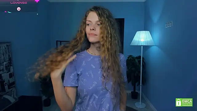 RayaNenlia's cam snapshot