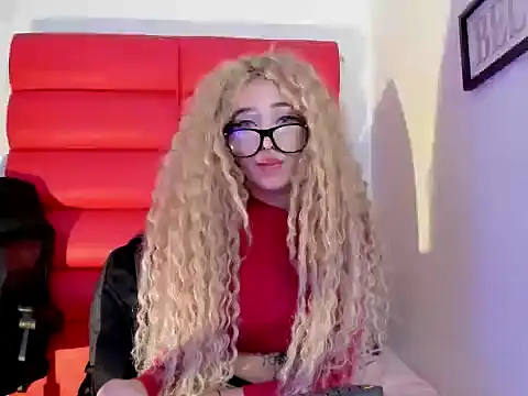 Oliviamonroex18's cam snapshot