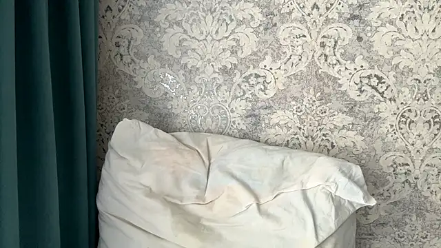 Emily_lyy's cam snapshot