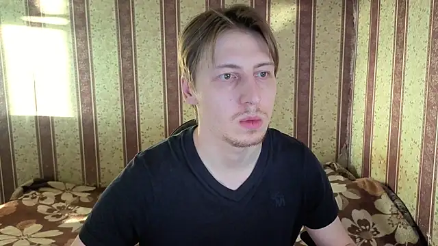 darienlarge live sex cam