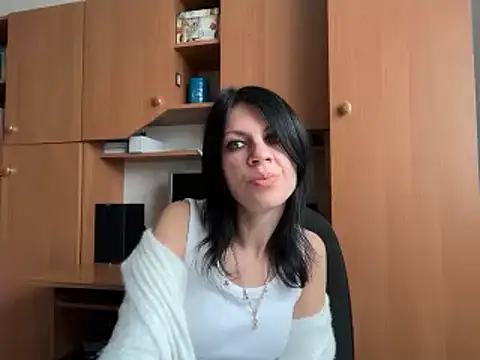 InjaAtHome live sex cam