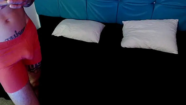 Bunny_Petit live sex cam