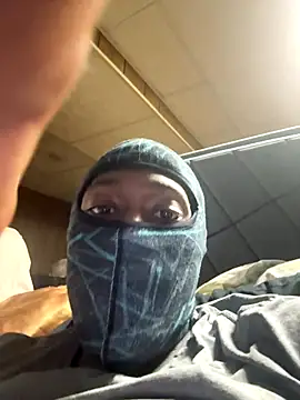 ProveYourLoyalty's cam snapshot