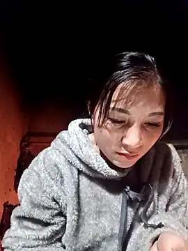 YAYAA-502's cam snapshot