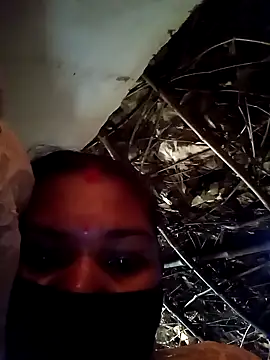 Devi_Chatterjee's cam snapshot