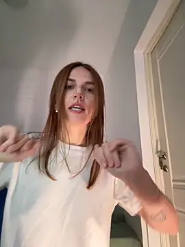 BritneyHall live sex cam