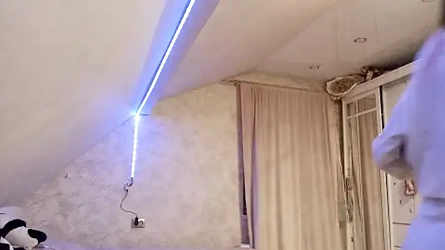 KizzieSchronce's cam snapshot