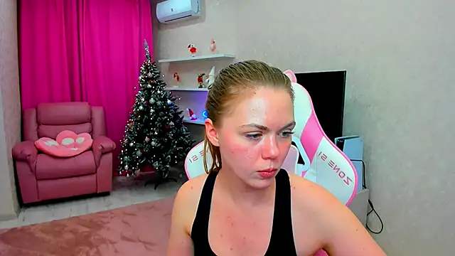 Strawberrye live sex cam