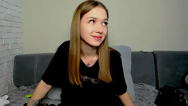 ElleLuv_'s cam snapshot