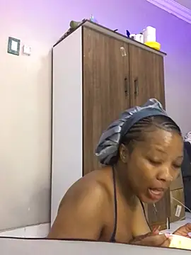 Doja_Peach's cam snapshot