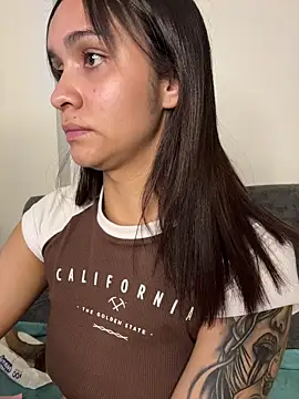 Isabella-Teen's cam snapshot