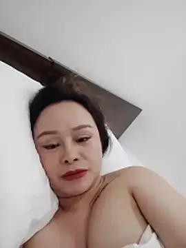 Christine-le1's cam snapshot