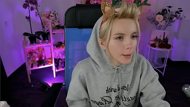 AuroraWrenfield's cam snapshot