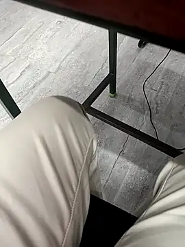 Pussyrequired live sex cam