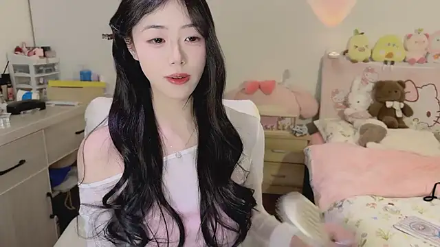 Onecutelittle live sex cam