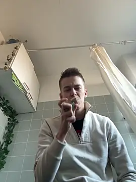 Toyjungee live sex cam