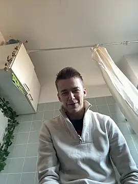 Toyjungee live sex cam