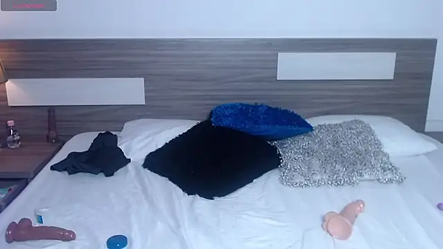 Liiamthompson's cam snapshot