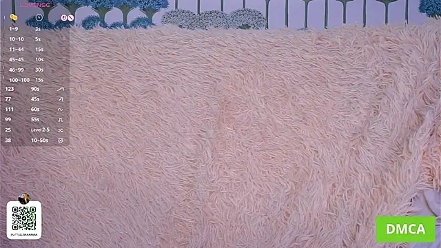 ElizzaBed's cam snapshot