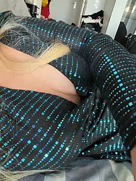 Hornyblond_Bella live sex cam