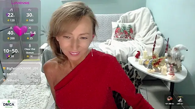 HornyMilf_777 live sex cam