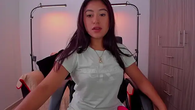 cloy_baby__'s cam snapshot