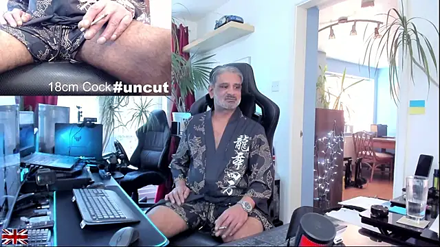 OnlineBossUK live sex cam