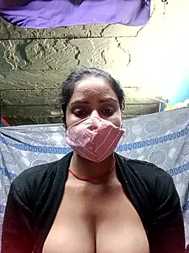 Poonam8080's cam snapshot