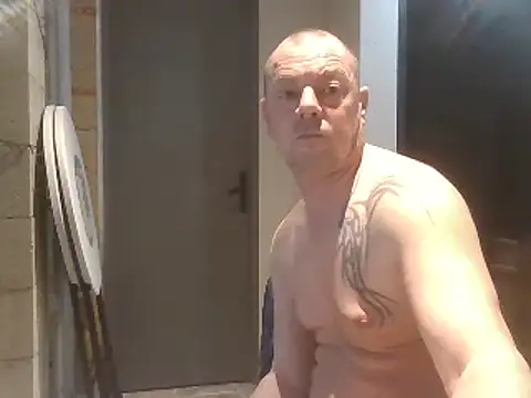 hugoboys4576 live sex cam