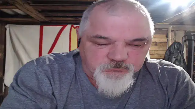 Newfiesausage1972 live sex cam