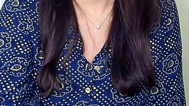 Naina_For_You's cam snapshot