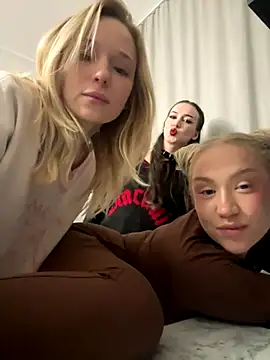 RollDolls's cam snapshot