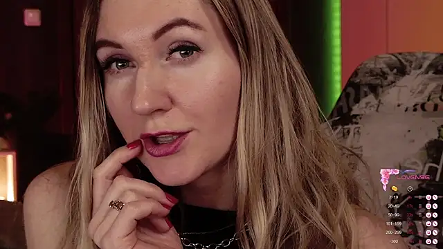 Hello_Lisha's cam snapshot