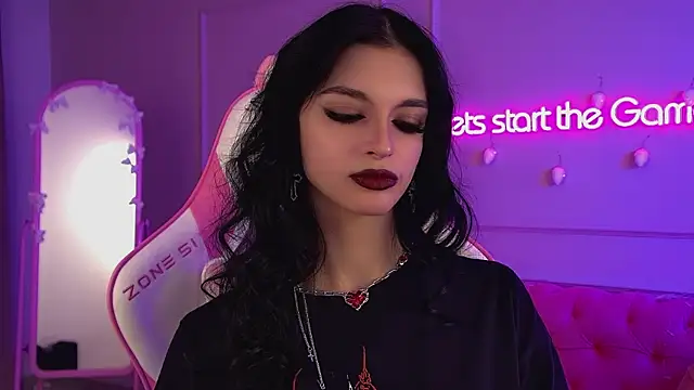 BeverlyMost's cam snapshot