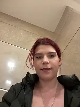 RiriRoseey live sex cam