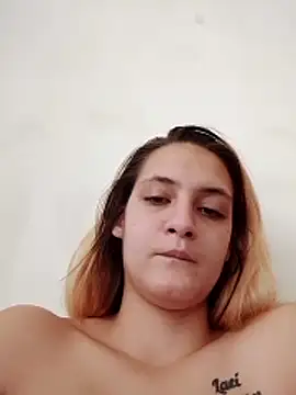 Themaskedgirl21 live sex cam